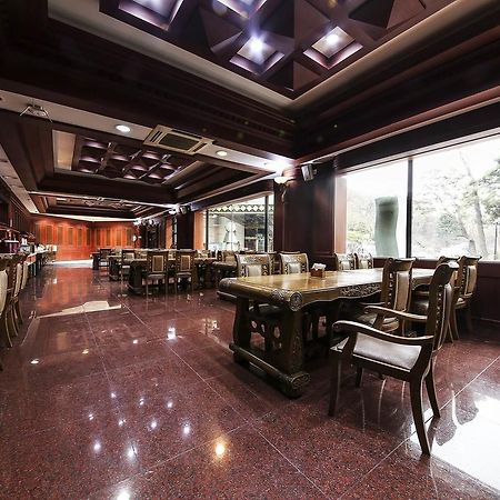 Gunsan River Hill Tourist Hotel Dış mekan fotoğraf