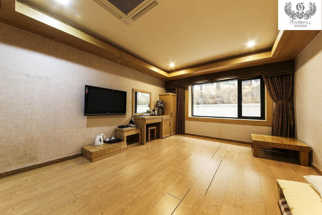 Gunsan River Hill Tourist Hotel Dış mekan fotoğraf
